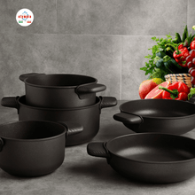 Carica l'immagine nel visualizzatore di Gallery, COVER PER MANIGLIE IN SILICONE NERO 2 pz - Olympia Italian Premium Cookware